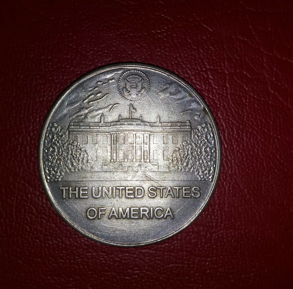 Photo 2 Pièce de monnaie non identifiée: Ayuda identificación